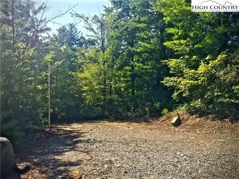 448 Woodpecker Rd, Purlear, NC 28665 photo 26