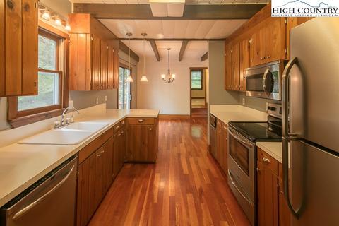 575 Schaffer Rd, Boone, NC 28607 photo 18