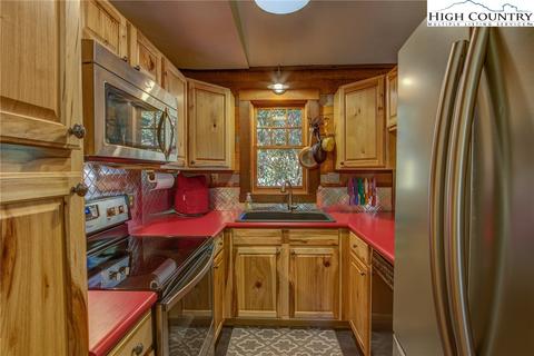 151 Firefly Ln, Boone, NC 28607 photo 13