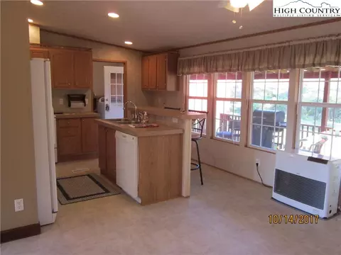 356 Laurel Knob Rd, Todd, NC 28684 photo 11