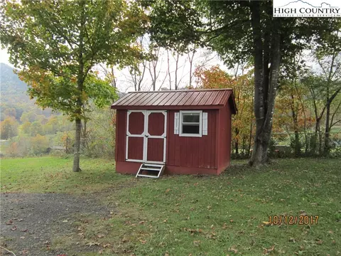 356 Laurel Knob Rd, Todd, NC 28684 photo 26