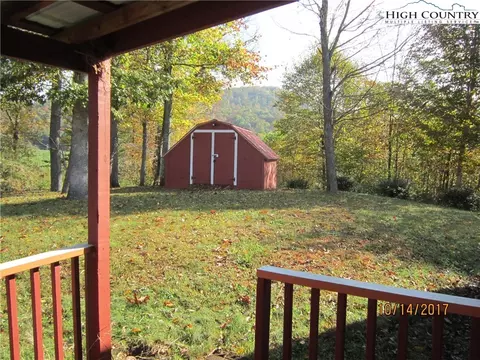 356 Laurel Knob Rd, Todd, NC 28684 photo 7