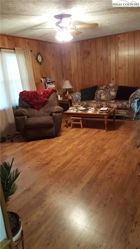 3043 Bamboo Rd, Boone, NC 28607 photo 5