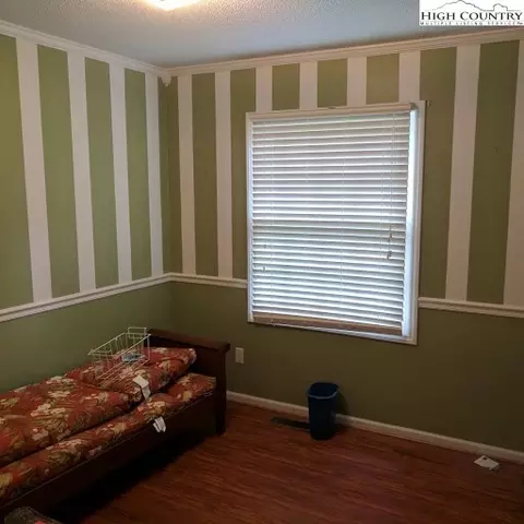 542 Hardaman Circle Cir, Boone, NC 28607 photo 4