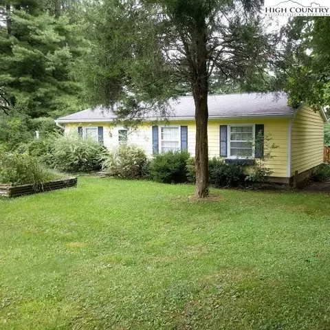 542 Hardaman Circle Cir, Boone, NC 28607 photo 1