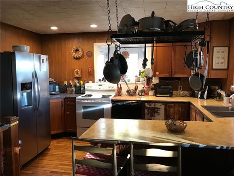 205 Seely, Boone, NC 28607 photo 5