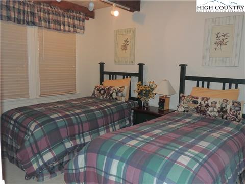 2957 Hickory, Boone, NC 28607 photo 25