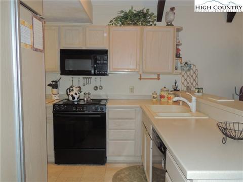 2957 Hickory, Boone, NC 28607 photo 13