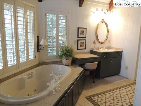 2957 Hickory, Boone, NC 28607 photo 17