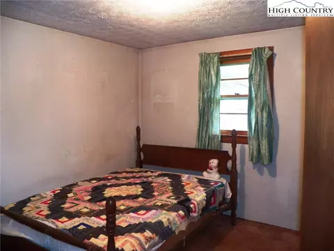 449 Cabbage Creek Rd, Creston, NC 28615 photo 16