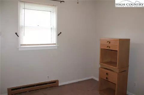 780 Flat Rock Rd, Crumpler, NC 28617 photo 10