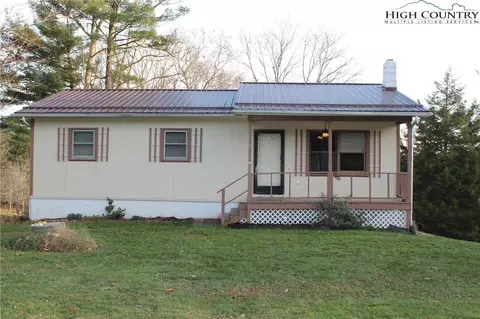 780 Flat Rock Rd, Crumpler, NC 28617 photo 1
