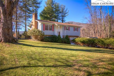 321 Perkins St, Boone, NC 28607 photo 1