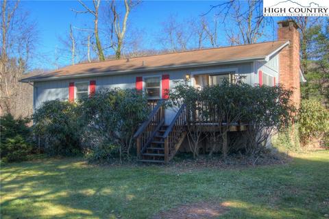 321 Perkins St, Boone, NC 28607 photo 4