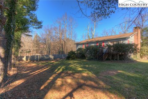 321 Perkins St, Boone, NC 28607 photo 3