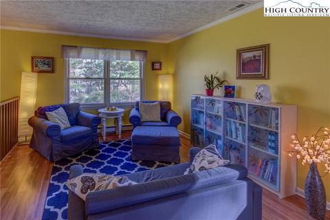321 Perkins St, Boone, NC 28607 photo 8