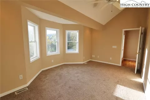327 Chase Hl, Boone, NC 28607 photo 22