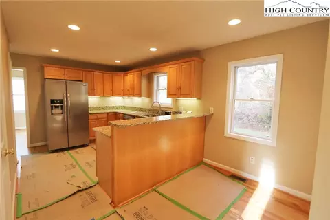 327 Chase Hl, Boone, NC 28607 photo 11