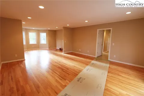 327 Chase Hl, Boone, NC 28607 photo 9