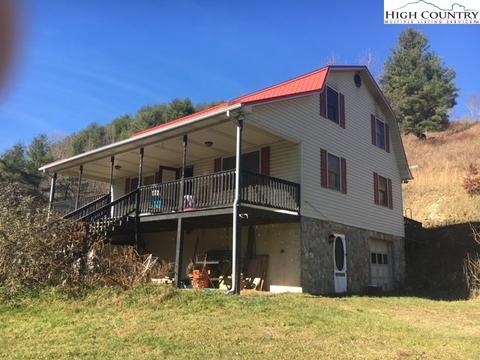 680 W Brushy Fork Rd, Creston, NC 28615 photo 3