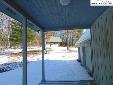 245 Eastern Air Ln, Sparta, NC 28675 photo 21