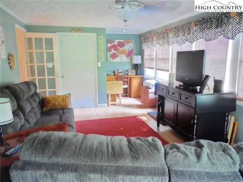 156 Yellow Brick Rd, Todd, NC 28684 photo 9
