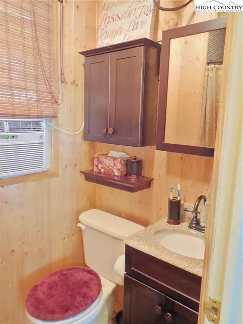 156 Yellow Brick Rd, Todd, NC 28684 photo 5