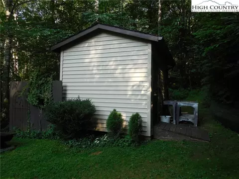 156 Yellow Brick Rd, Todd, NC 28684 photo 16