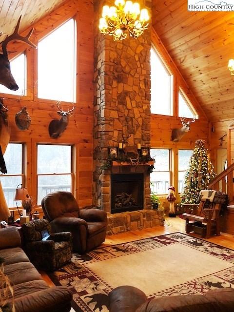 302 Spring Mountain Trl, Lansing, NC 28643 photo 10
