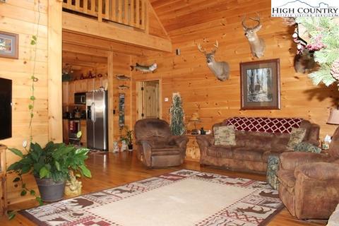 302 Spring Mountain Trl, Lansing, NC 28643 photo 12