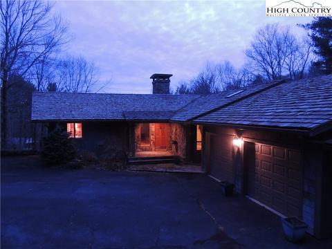 2446 Hickory, Boone, NC 28607 photo 2