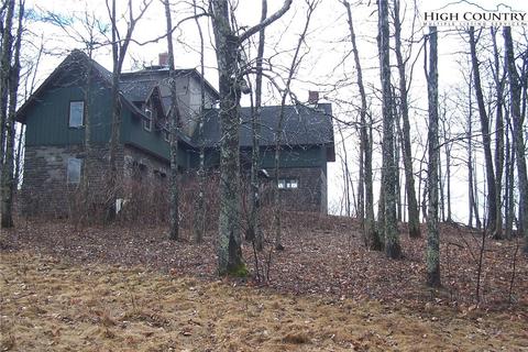 322 Saddle Rd, Boone, NC 28607 photo 4