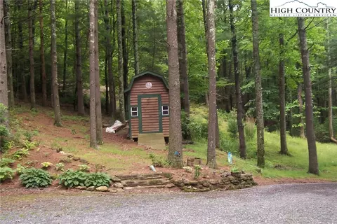 159 Frog Hollar Rd, Deep Gap, NC 28618 photo 8
