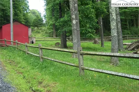159 Frog Hollar Rd, Deep Gap, NC 28618 photo 6