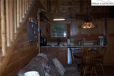 159 Frog Hollar Rd, Deep Gap, NC 28618 photo 12