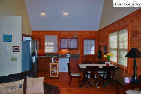 107 Laurel Cir W, Deep Gap, NC 28618 photo 8
