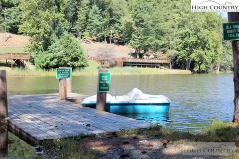 107 Laurel Cir W, Deep Gap, NC 28618 photo 19