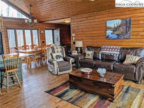 208 Wishbone Dr, Deep Gap, NC 28618 photo 6