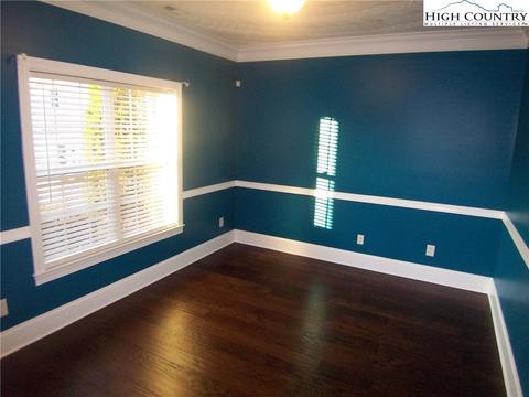 2006 Talbot Ln, Hickory, NC 28602 photo 4