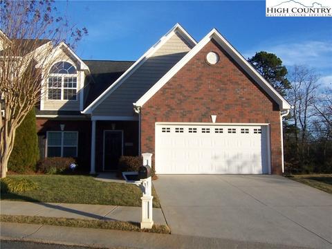 2006 Talbot Ln, Hickory, NC 28602 photo 1