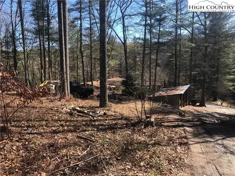 1075 E Healing Springs Rd, Crumpler, NC 28617 photo 15
