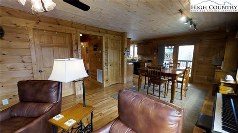 101 Groundhog Trl, Beech Mountain, NC 28604 photo 12