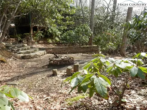 290 Quiet Pl, Todd, NC 28684 photo 4