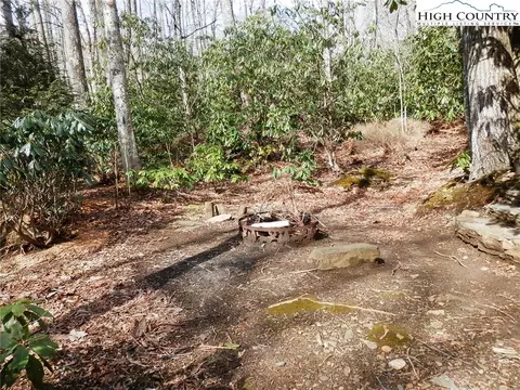 290 Quiet Pl, Todd, NC 28684 photo 3