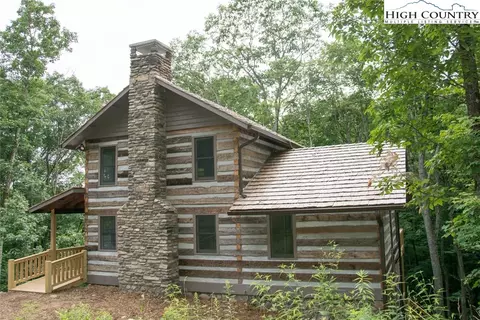 1270 Tomahawk Dr, Todd, NC 28684 photo 2