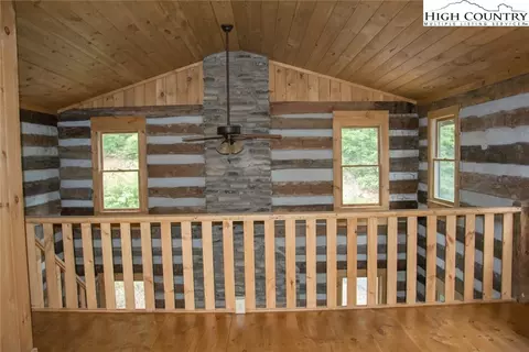 1270 Tomahawk Dr, Todd, NC 28684 photo 10