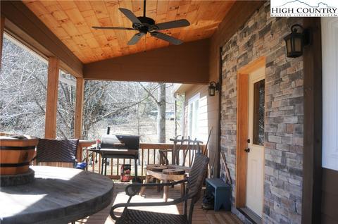 4935 Wildcat Rd, Deep Gap, NC 28618 photo 9