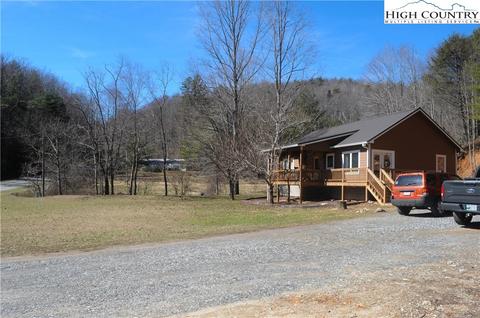 4935 Wildcat Rd, Deep Gap, NC 28618 photo 2