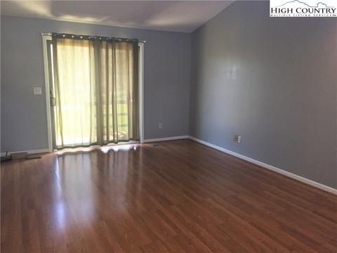 138 Juniper Dr, Boone, NC 28607 photo 2