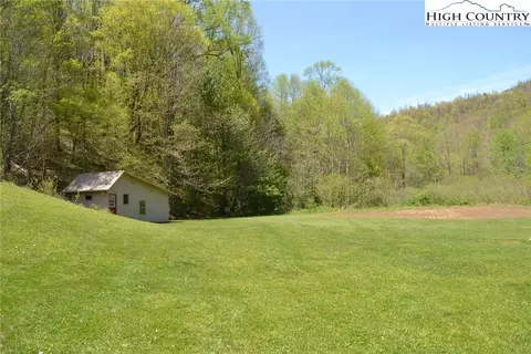 3070 Three Top Rd, Creston, NC 28615 photo 30